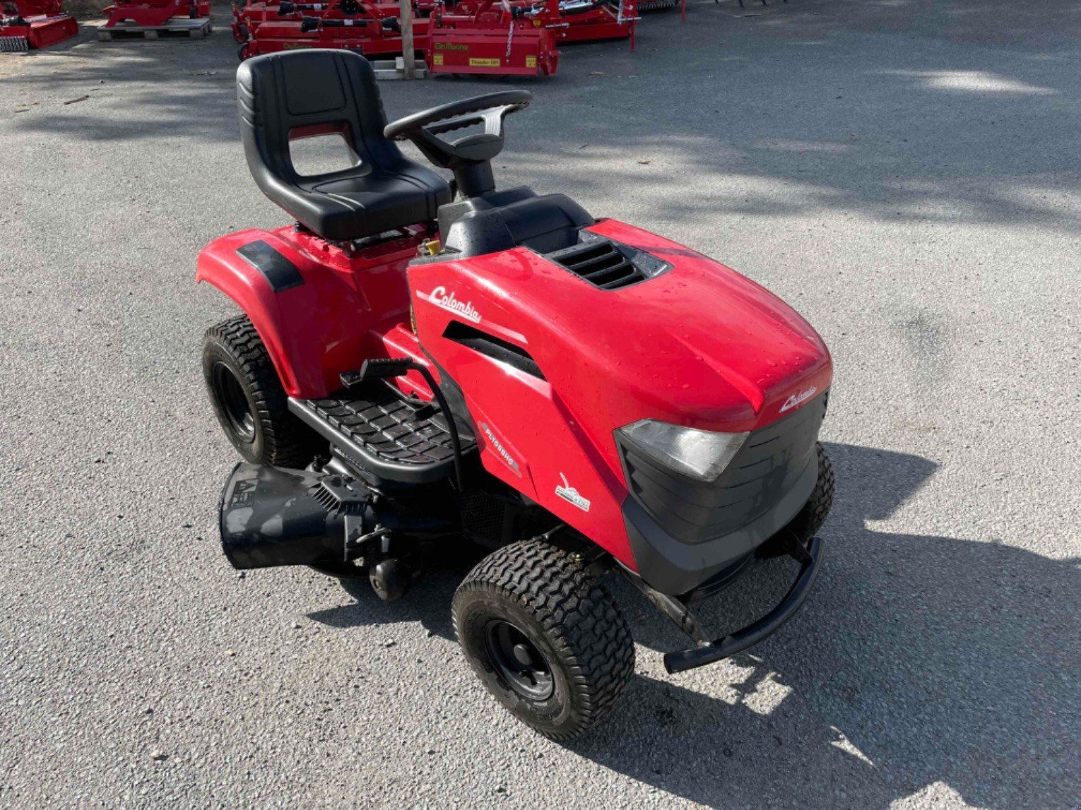 Aufsitzmäher a típus Sonstige Tondeuse autoportée PL1098HC Colombia, Gebrauchtmaschine ekkor: LA SOUTERRAINE (Kép 1)