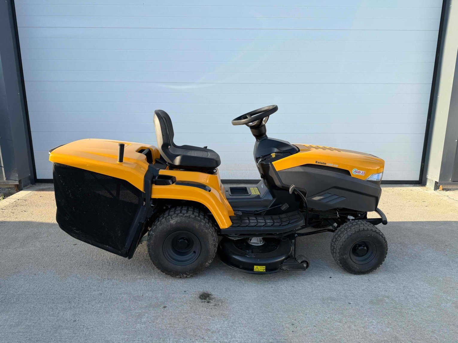 Aufsitzmäher des Typs Stiga Tondeuse autoportée ESTATE 598W Stiga, Gebrauchtmaschine in LA SOUTERRAINE (Bild 7)