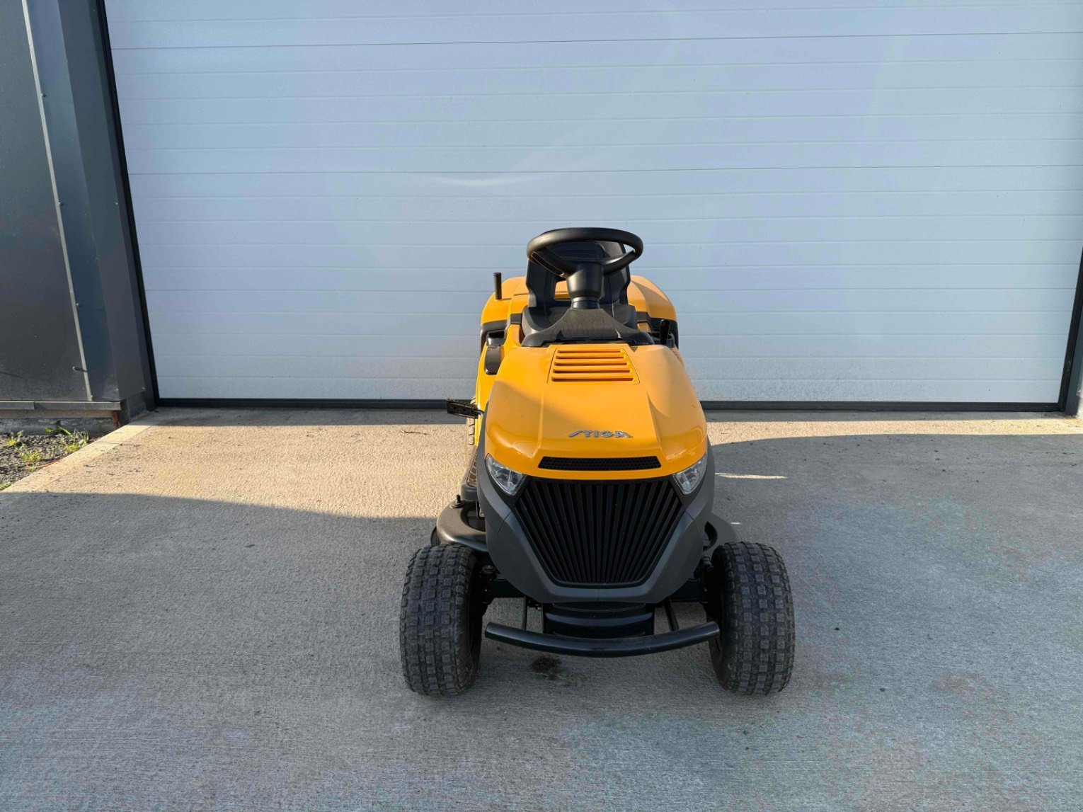 Aufsitzmäher typu Stiga Tondeuse autoportée ESTATE 598W Stiga, Gebrauchtmaschine v LA SOUTERRAINE (Obrázok 10)