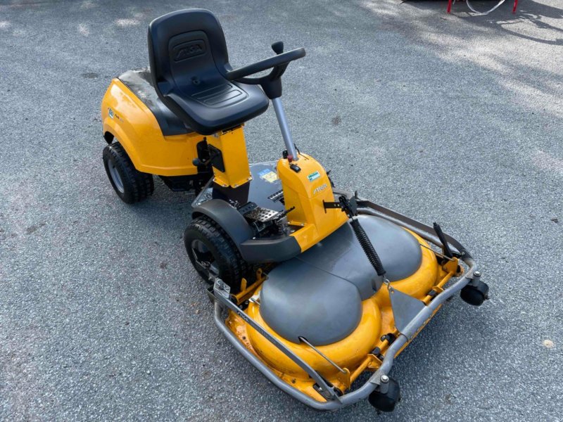 Aufsitzmäher des Typs Stiga Tondeuse autoportée PARK320W Stiga, Gebrauchtmaschine in LA SOUTERRAINE (Bild 1)