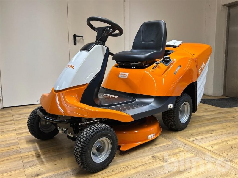Aufsitzmäher typu Stihl RT 4082, Gebrauchtmaschine w Düsseldorf