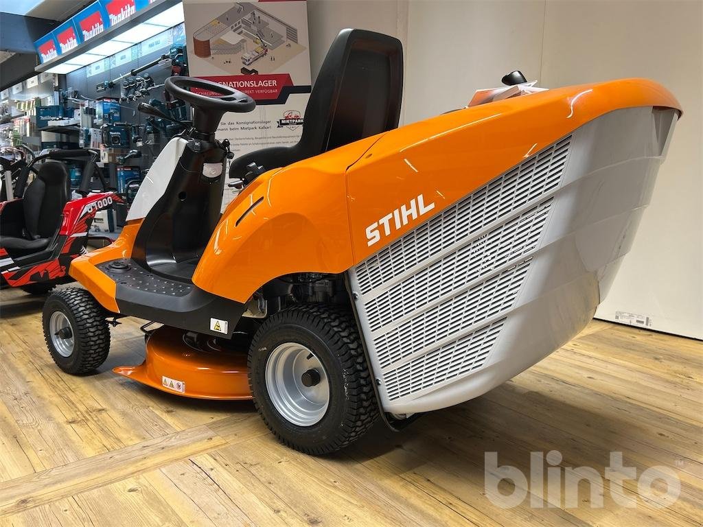 Aufsitzmäher типа Stihl RT 4082, Gebrauchtmaschine в Düsseldorf (Фотография 3)