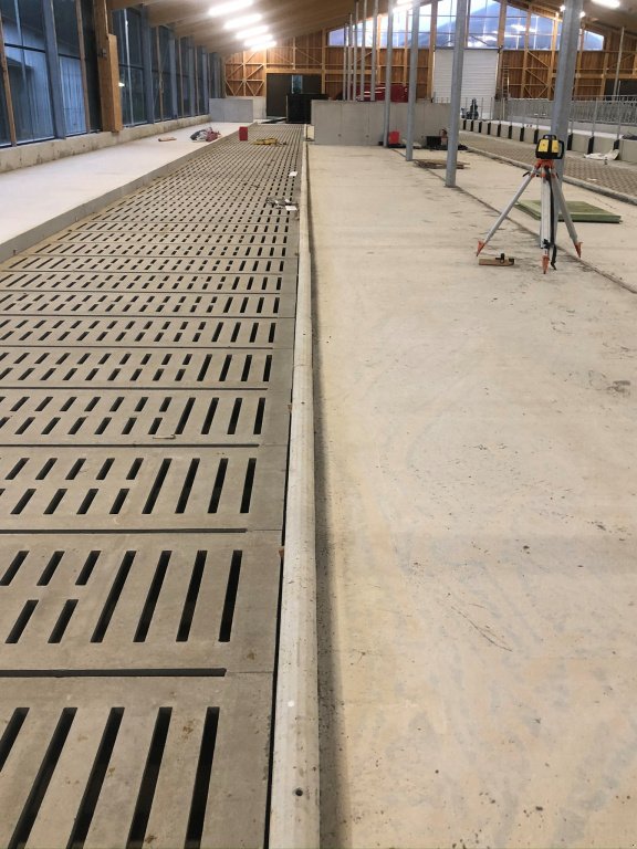 Aufstallung tipa Müller Barrenmauer-Kotschwellen, Neumaschine u Neuburg a. d. Kammel (Slika 9)