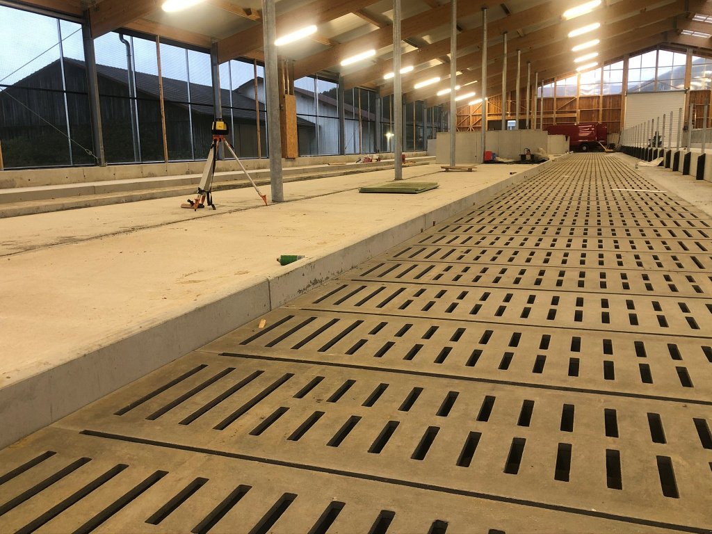 Aufstallung tipa Müller Barrenmauer-Kotschwellen, Neumaschine u Neuburg a. d. Kammel (Slika 14)