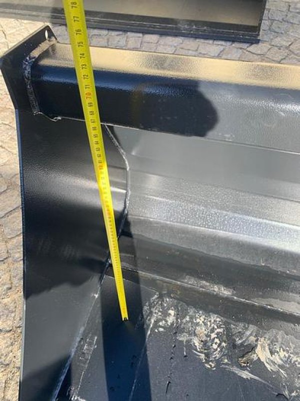 Bagger des Typs Big Dutchman Schwergutschaufel 220 cm mit JCB Q fit Aufnahme, Neumaschine in Göpfritz an der Wild (Bild 5)