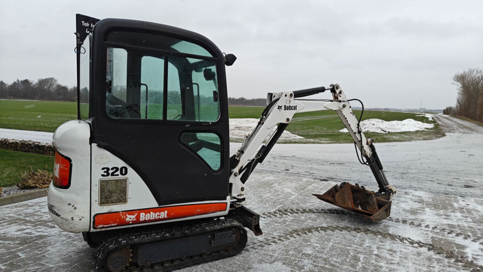 Bagger del tipo Bobcat 320, Gebrauchtmaschine In Vrå (Immagine 3)