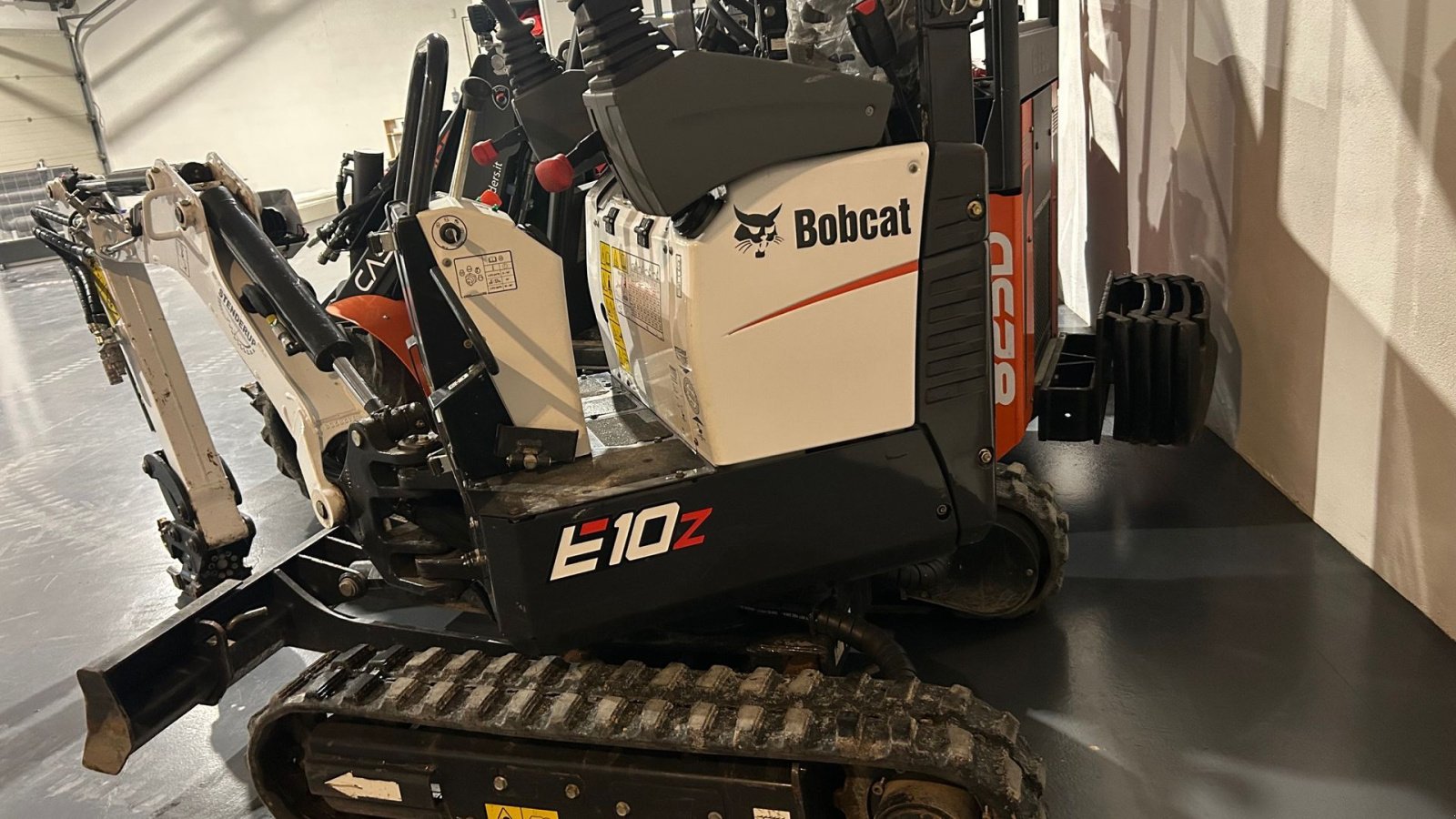 Bagger typu Bobcat E 10 E 10, Gebrauchtmaschine w Arden (Zdjęcie 4)