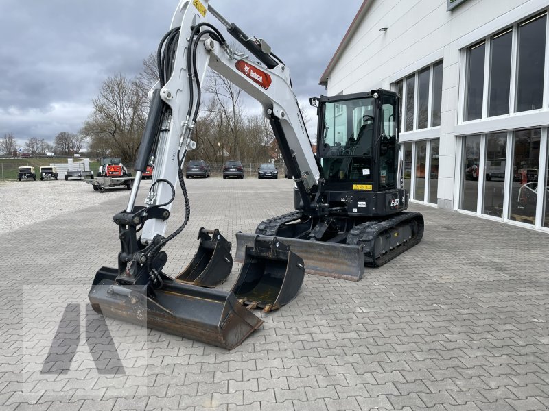 Bagger des Typs Bobcat E 60, Neumaschine in Eching (Bild 1)
