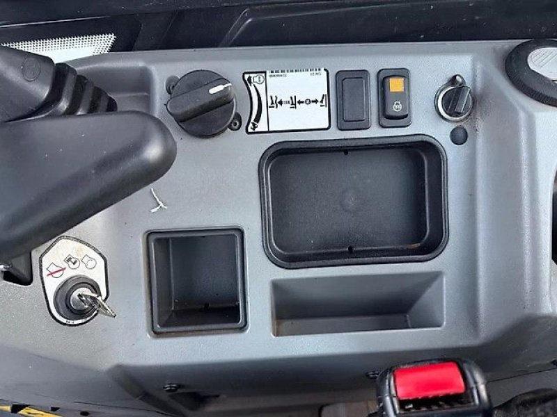 Bagger типа Bobcat E55z, Gebrauchtmaschine в Kaunas (Фотография 15)