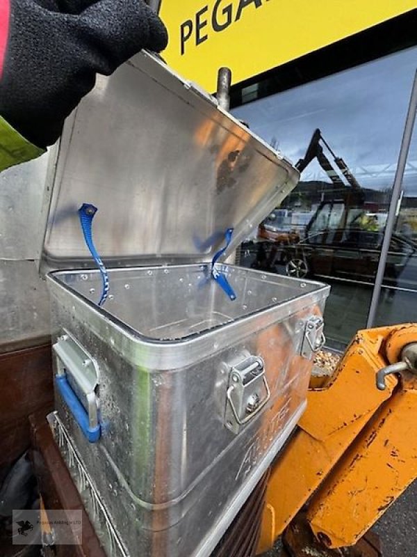 Bagger типа Boki 2550 Kompaktbagger Friedhofsbagger Minibagger, Gebrauchtmaschine в Gevelsberg (Фотография 9)