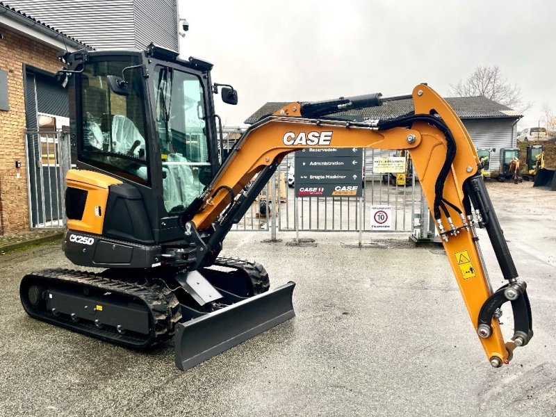 Bagger del tipo Case IH CX 25 D, Gebrauchtmaschine In Vrå, Frejlev, Hornslet & Ringsted (Immagine 1)