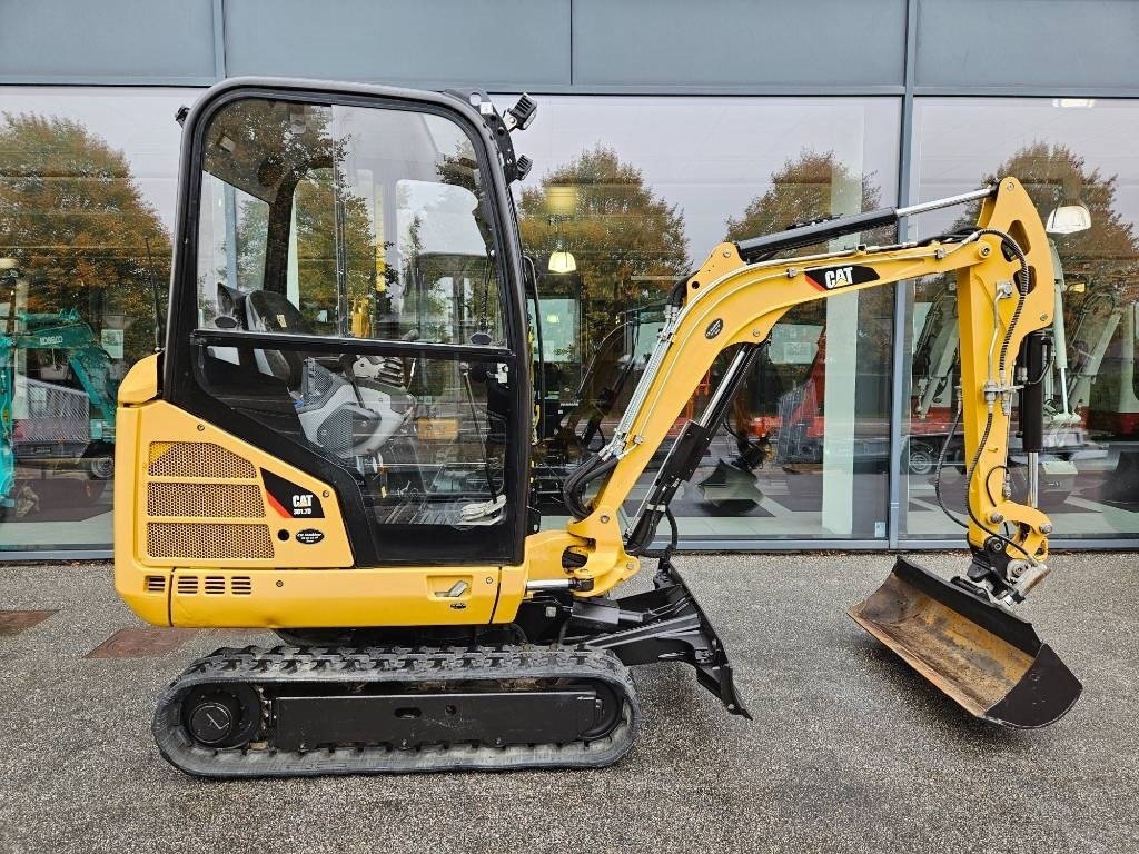 Bagger tipa CAT 301.7 D, Gebrauchtmaschine u Fårevejle (Slika 2)