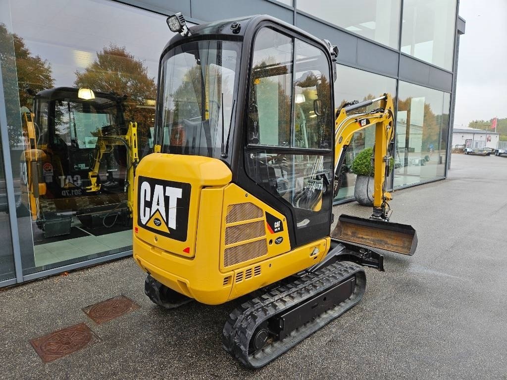 Bagger tipa CAT 301.7 D, Gebrauchtmaschine u Fårevejle (Slika 3)