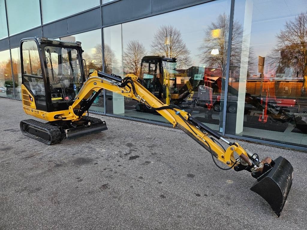 Bagger of the type CAT 301.7 D, Gebrauchtmaschine in Fårevejle (Picture 1)
