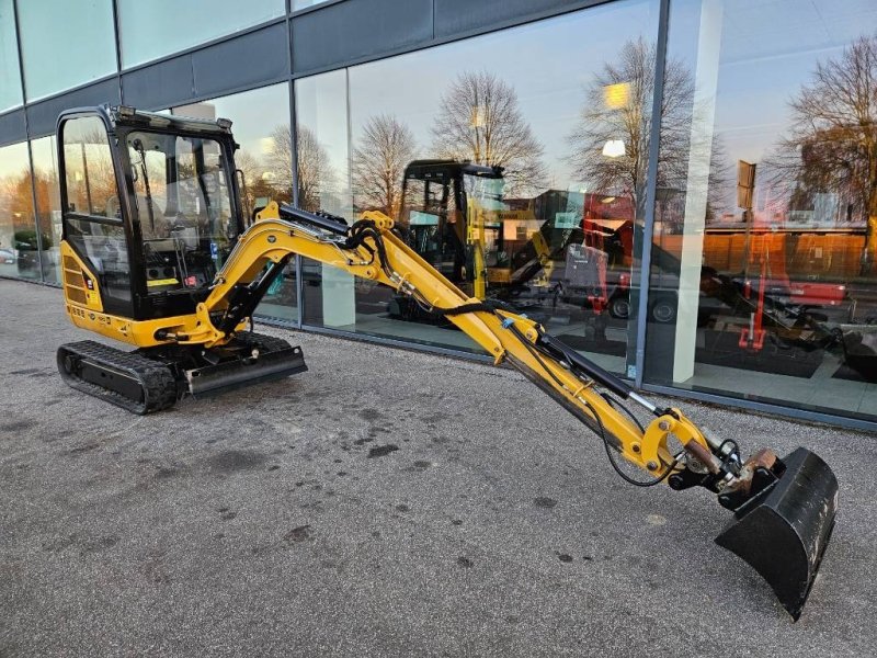 Bagger des Typs CAT 301.7 D, Gebrauchtmaschine in Fårevejle (Bild 1)
