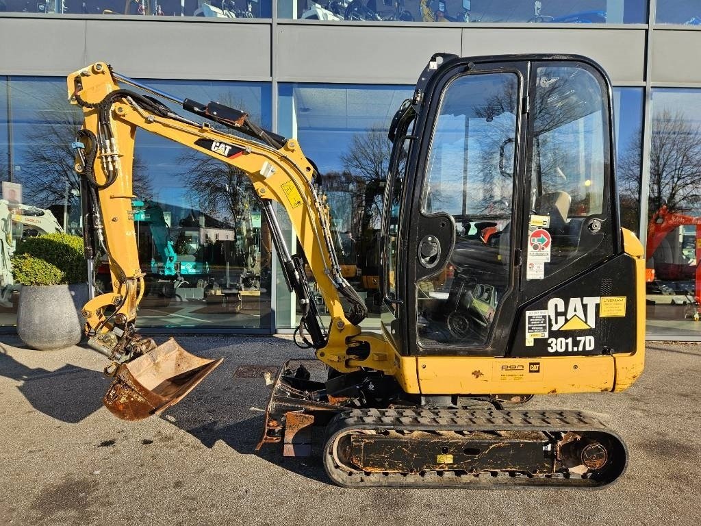 Bagger типа CAT 301.7 D, Gebrauchtmaschine в Fårevejle (Фотография 5)