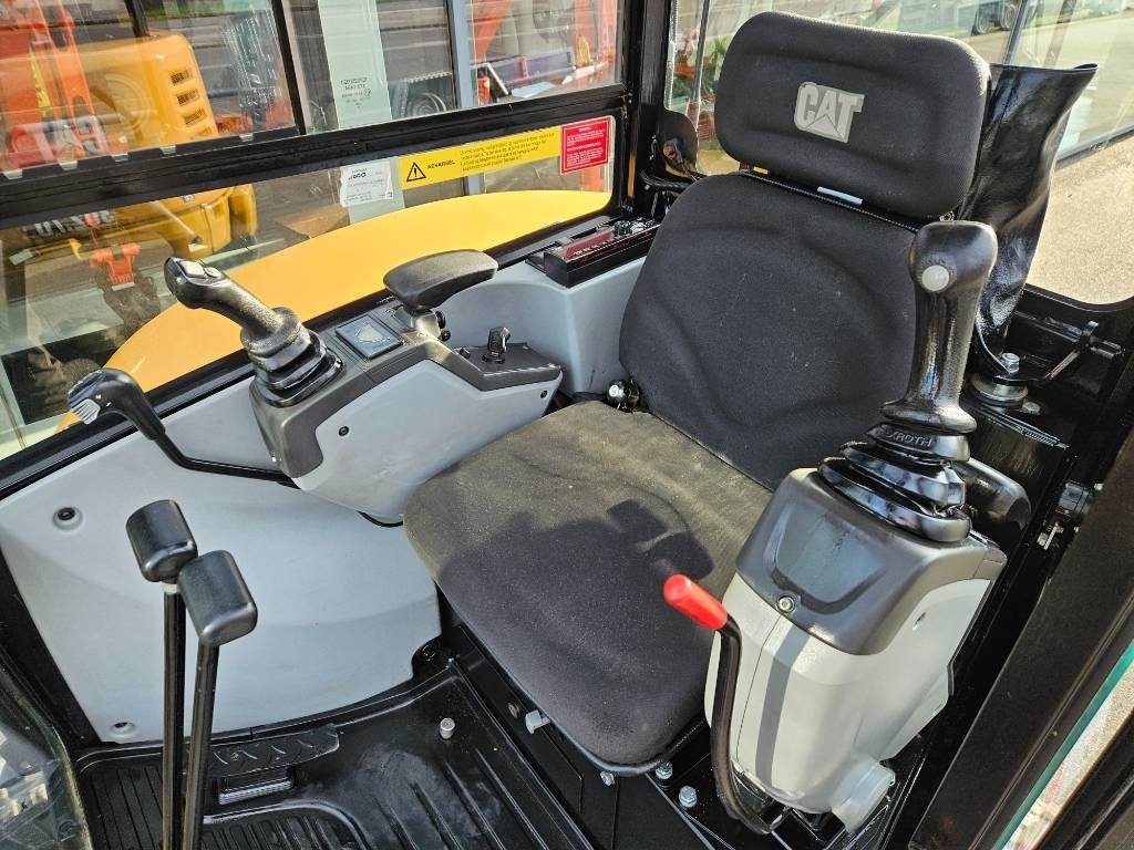 Bagger typu CAT 302.7 CR, Gebrauchtmaschine v Fårevejle (Obrázek 7)