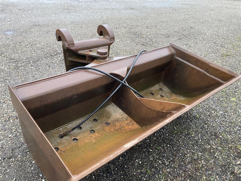 Bagger del tipo CAT 320 D, Gebrauchtmaschine In Horsens (Immagine 3)