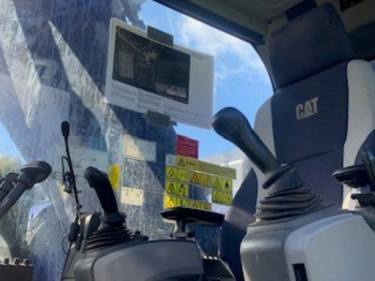 Bagger типа CAT 325F, Gebrauchtmaschine в Jelling (Фотография 8)