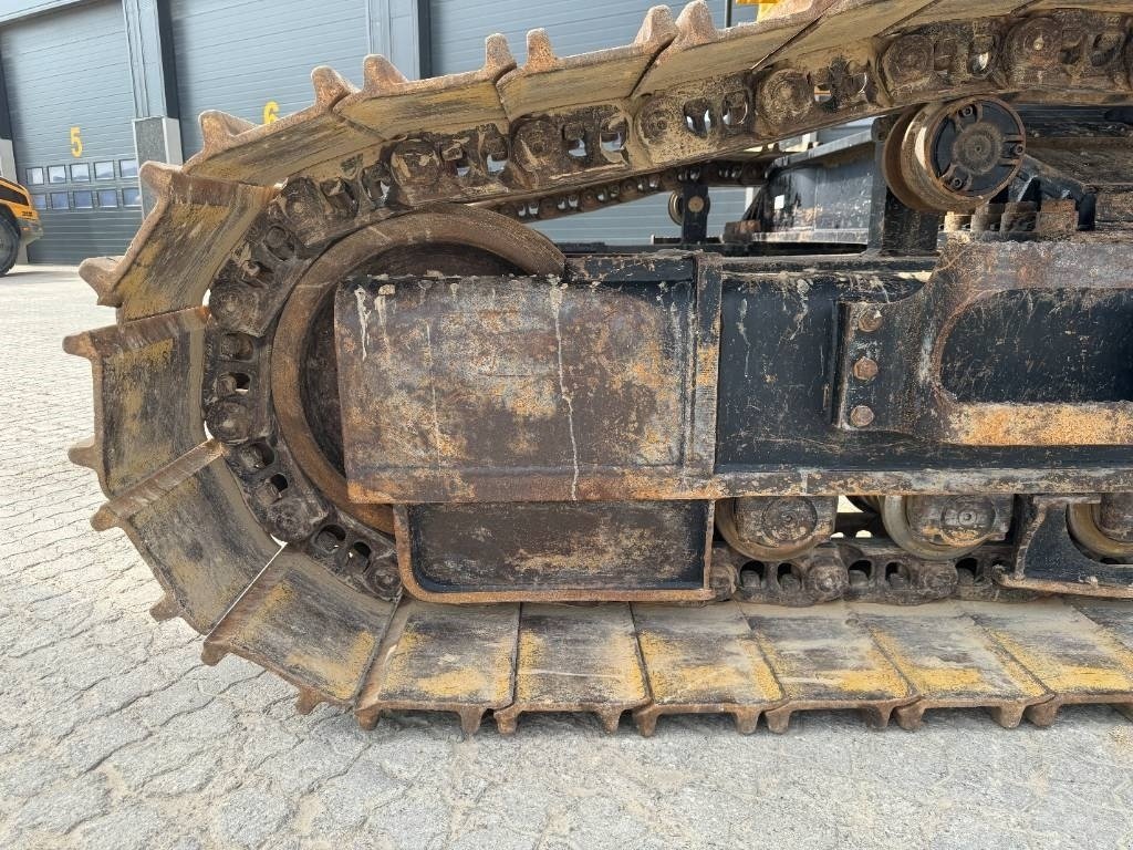 Bagger des Typs CAT 352 FXE, Gebrauchtmaschine in Vojens (Bild 22)