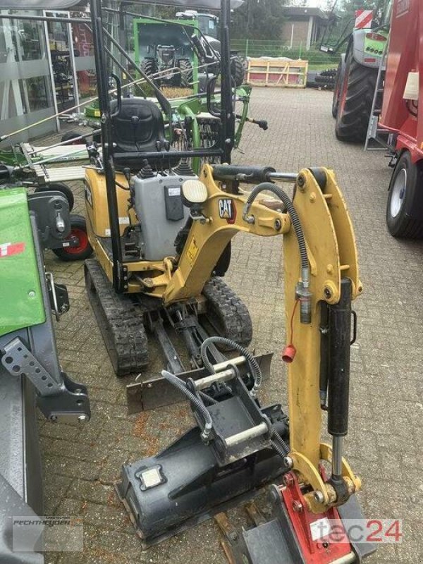 Bagger des Typs Caterpillar 300.09D, Gebrauchtmaschine in Rees (Bild 4)