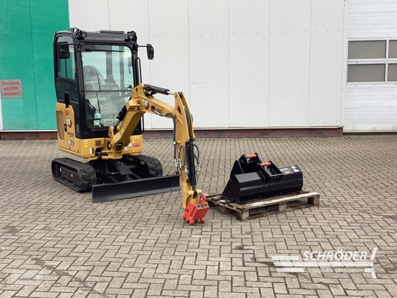 Bagger του τύπου Caterpillar 301.6, Neumaschine σε Friedland (Φωτογραφία 1)