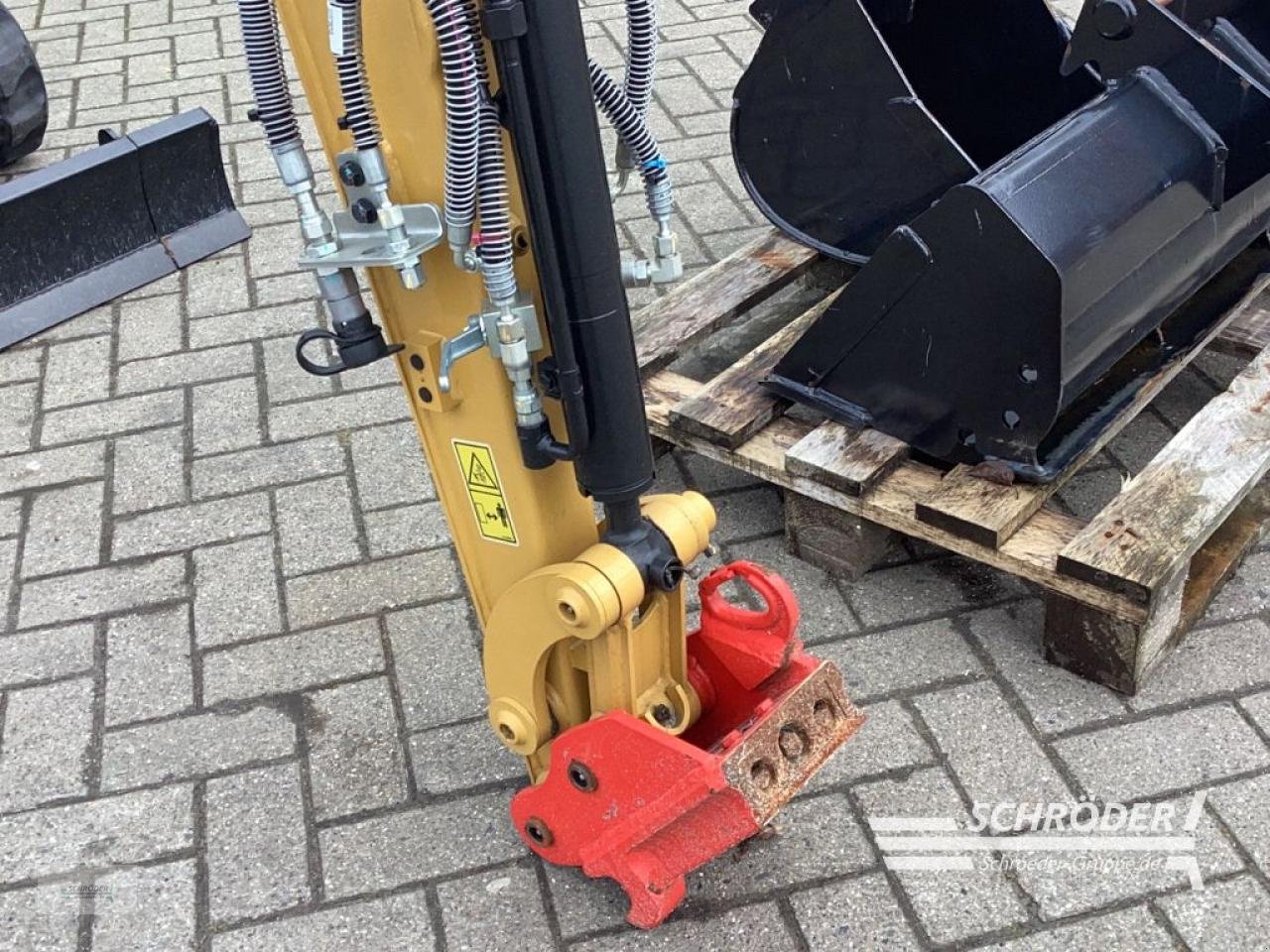 Bagger του τύπου Caterpillar 301.6, Neumaschine σε Friedland (Φωτογραφία 8)