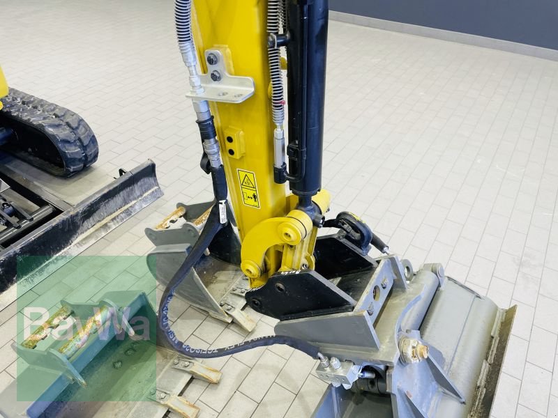 Bagger des Typs Caterpillar 301.8-05A, Gebrauchtmaschine in Manching (Bild 15)