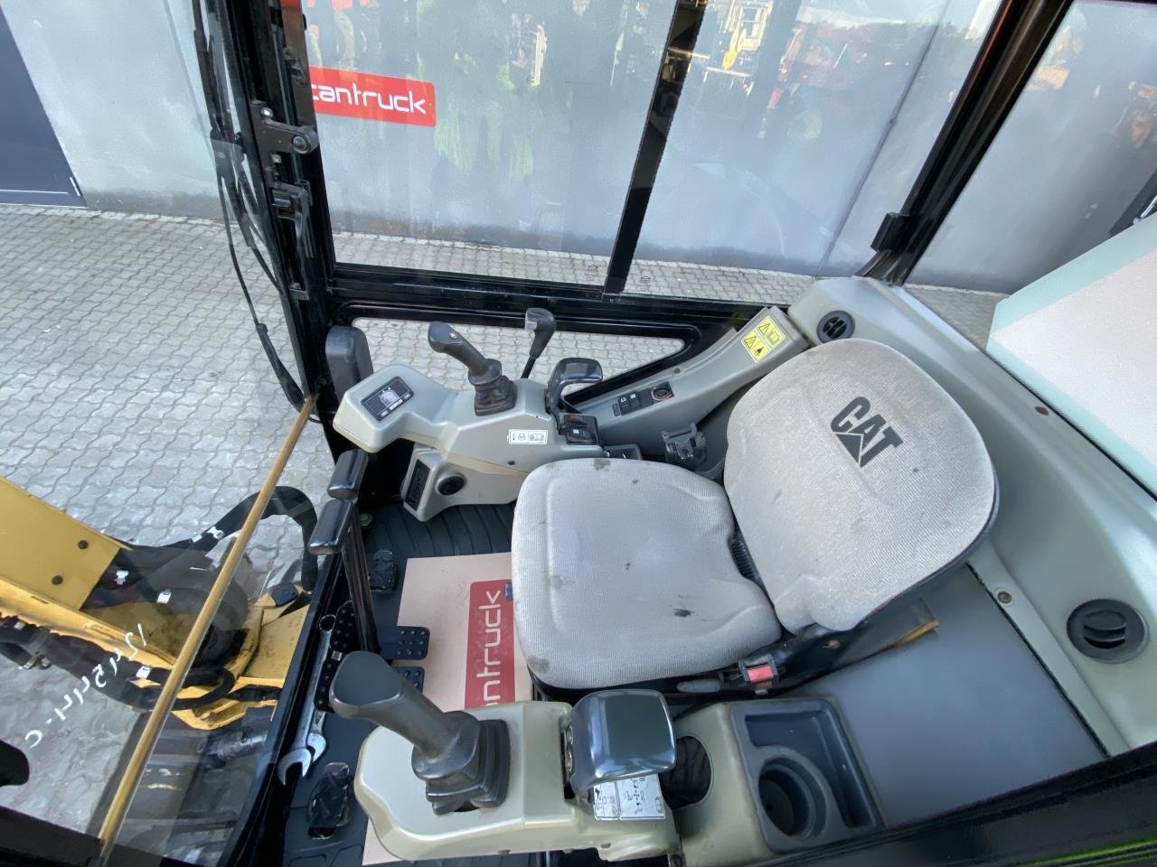Bagger of the type Caterpillar 301.8C, Gebrauchtmaschine in Skive (Picture 3)