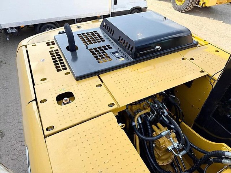 Bagger от тип Caterpillar 320D3, Gebrauchtmaschine в Kaunas (Снимка 9)