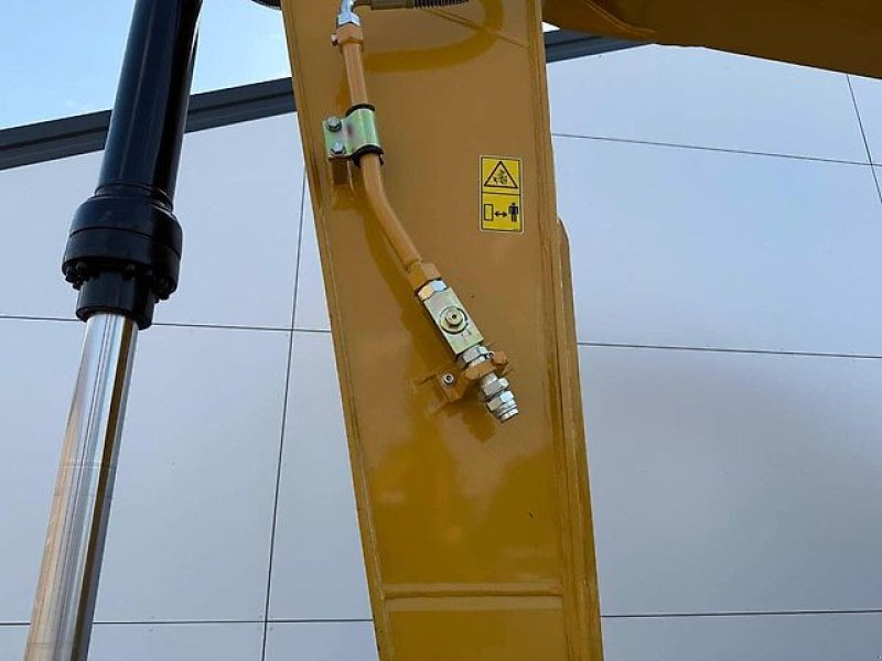 Bagger от тип Caterpillar 320D3, Gebrauchtmaschine в Kaunas (Снимка 4)