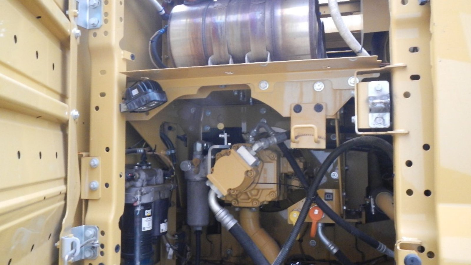 Bagger za tip Caterpillar 323 Next Gen, Gebrauchtmaschine u Aabenraa (Slika 18)