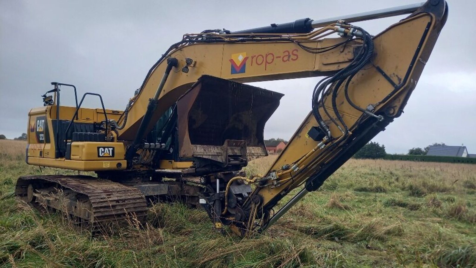 Bagger typu Caterpillar 323, Gebrauchtmaschine v Rødovre (Obrázek 3)