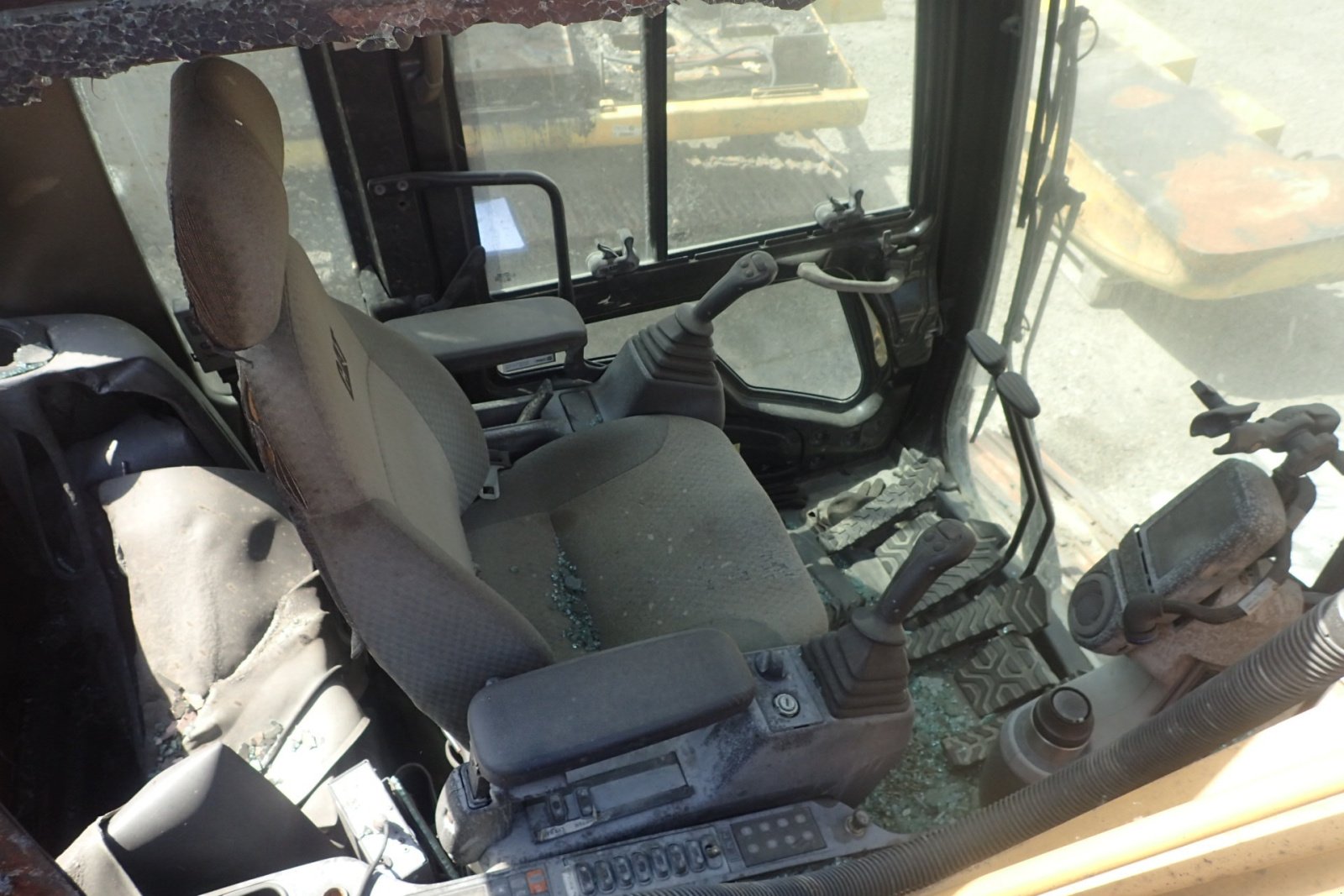 Bagger des Typs Caterpillar 323D, Gebrauchtmaschine in Viborg (Bild 9)