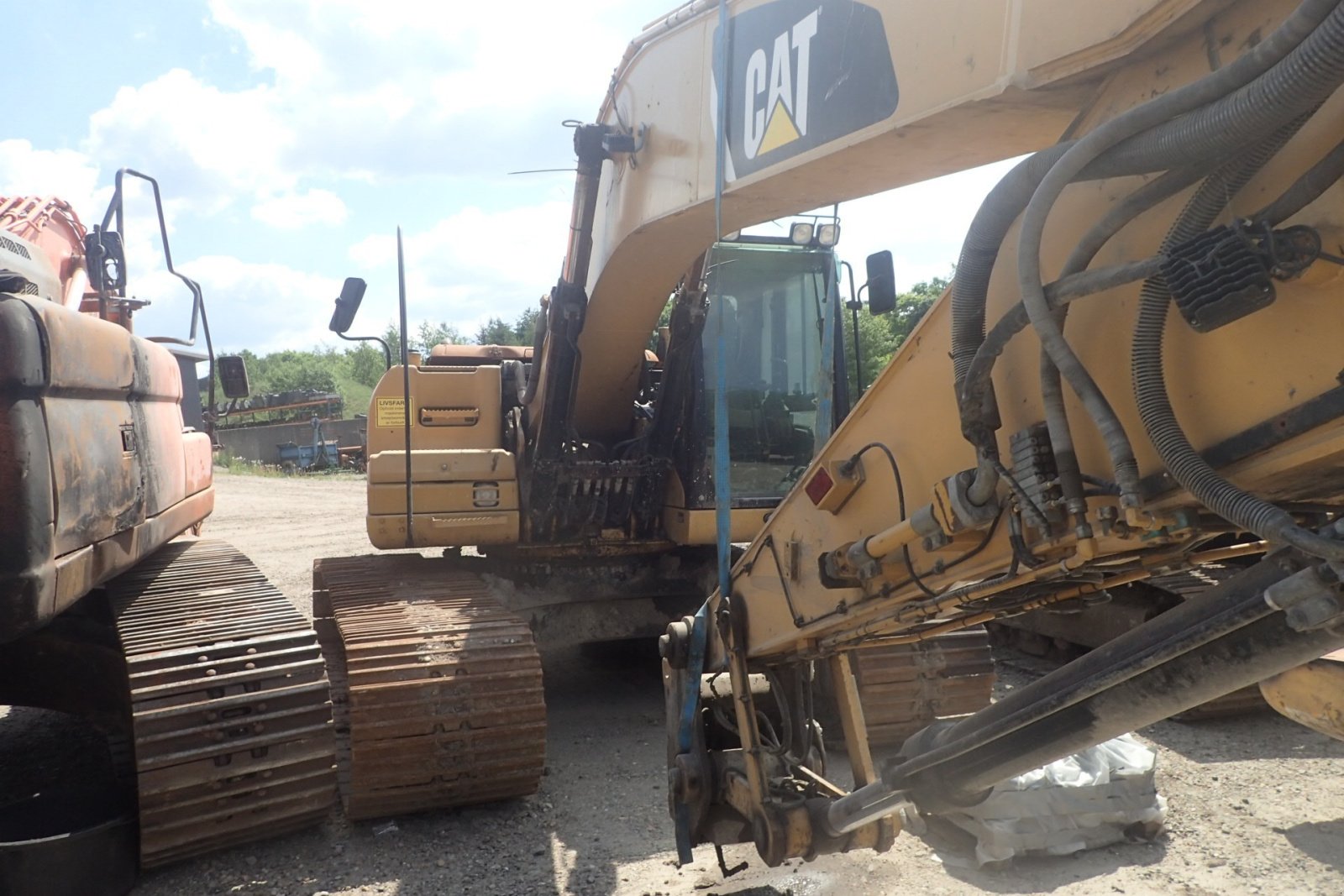 Bagger des Typs Caterpillar 323D, Gebrauchtmaschine in Viborg (Bild 2)