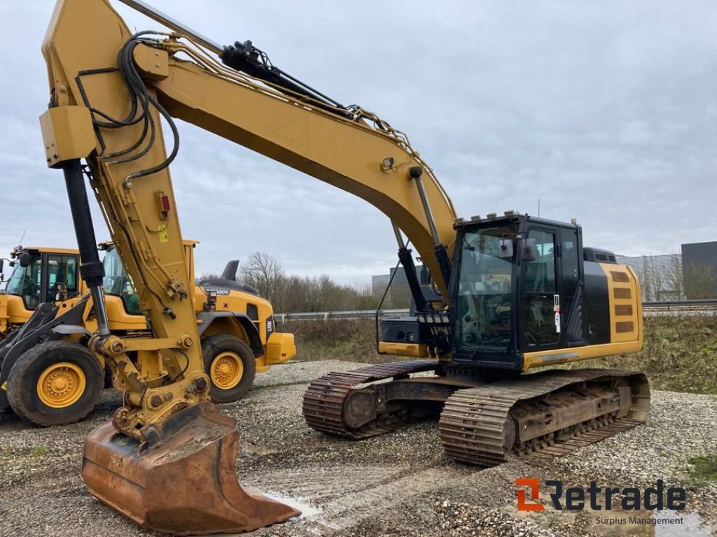 Bagger типа Caterpillar 323E L Excavator, Gebrauchtmaschine в Rødovre (Фотография 1)