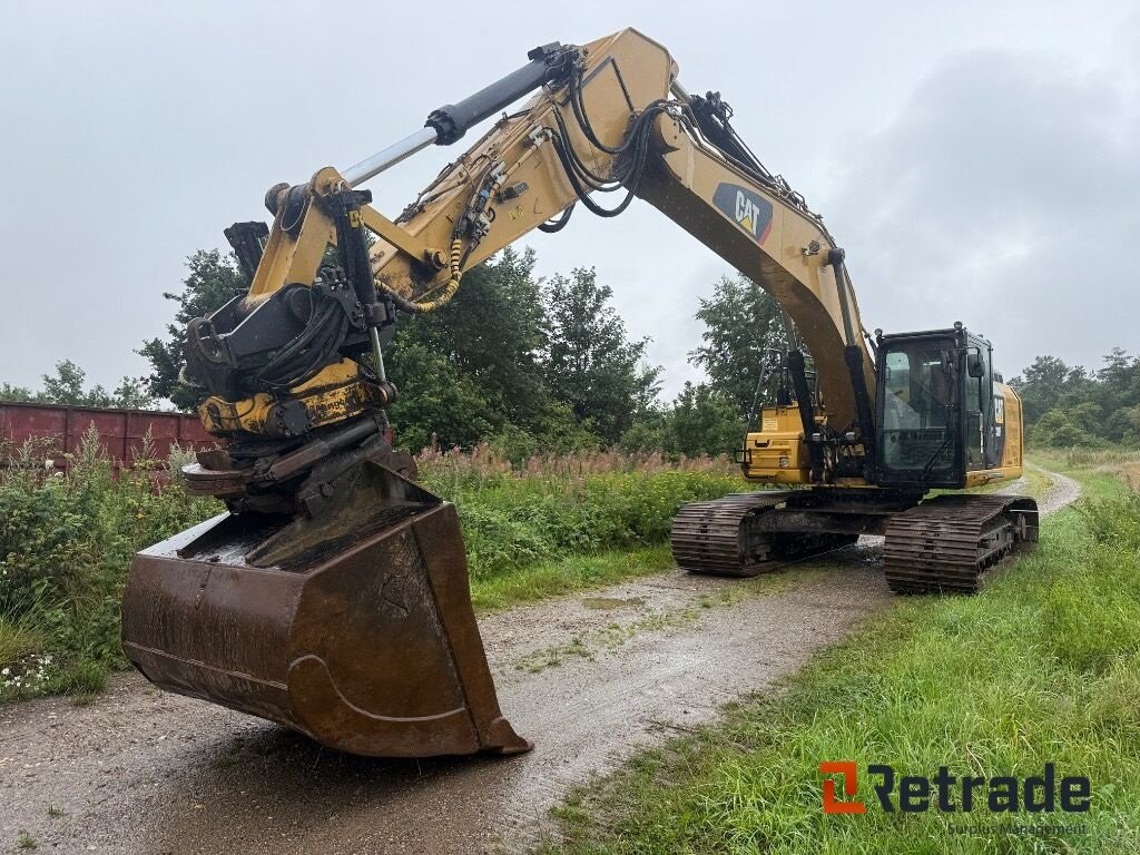 Bagger tipa Caterpillar 330 F, Gebrauchtmaschine u Rødovre (Slika 1)