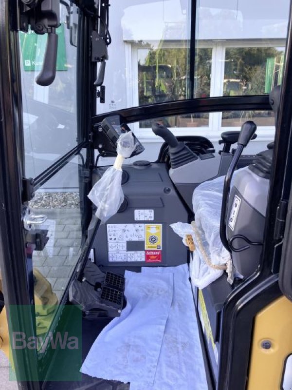 Bagger des Typs Caterpillar CAT 302CR-05A, Gebrauchtmaschine in Großweitzschen  (Bild 4)