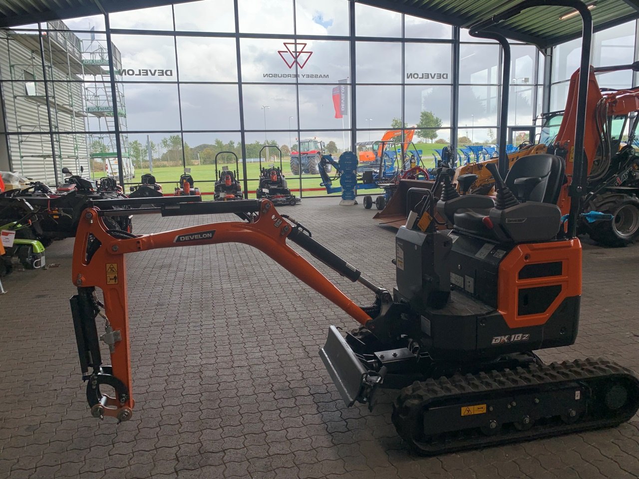 Bagger typu Develon DEVELON DX10Z-7 MINI, Gebrauchtmaschine w Jelling (Zdjęcie 2)