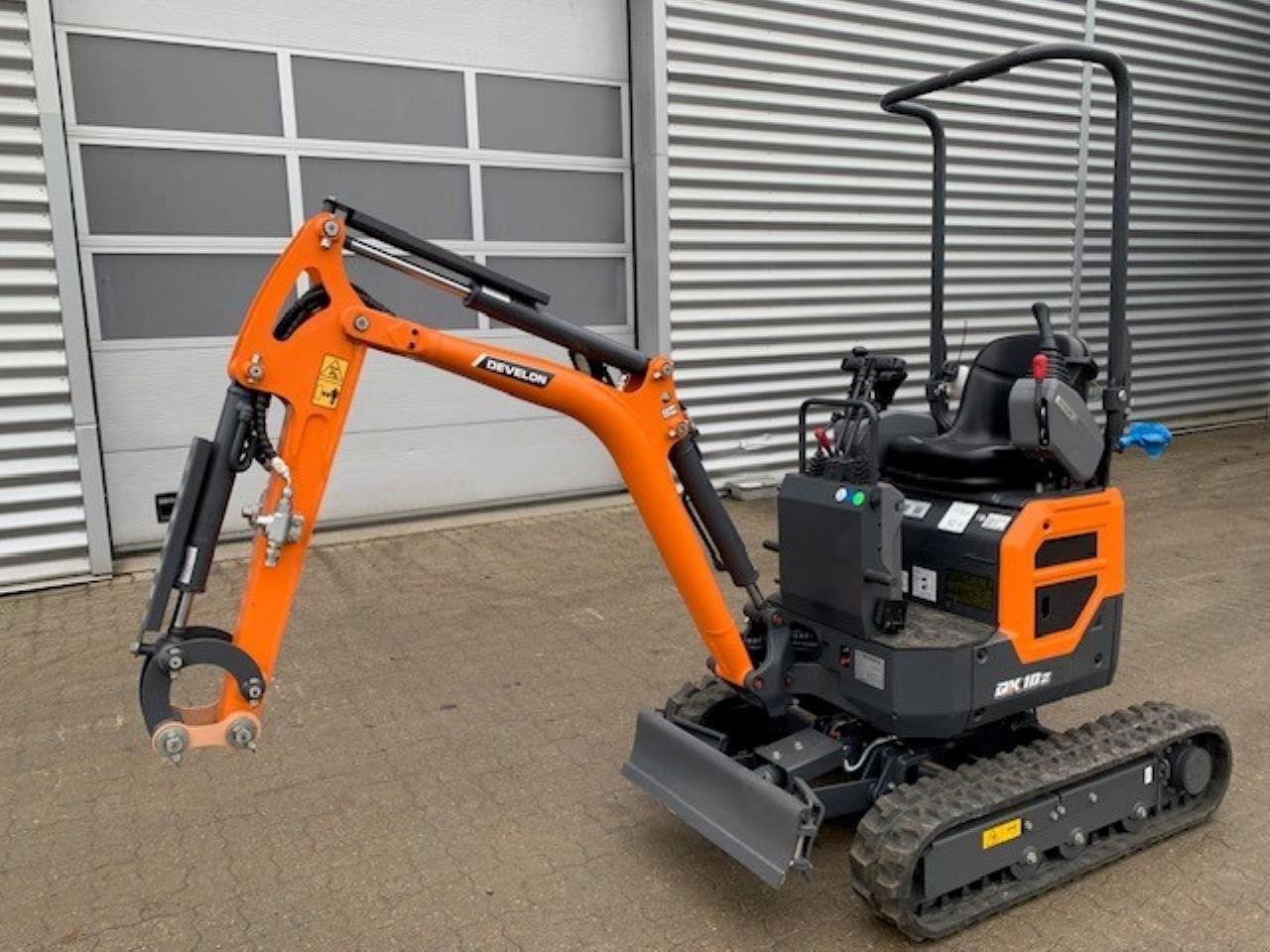 Bagger of the type Develon DEVELON DX10Z-7 MINI, Gebrauchtmaschine in Jelling (Picture 1)