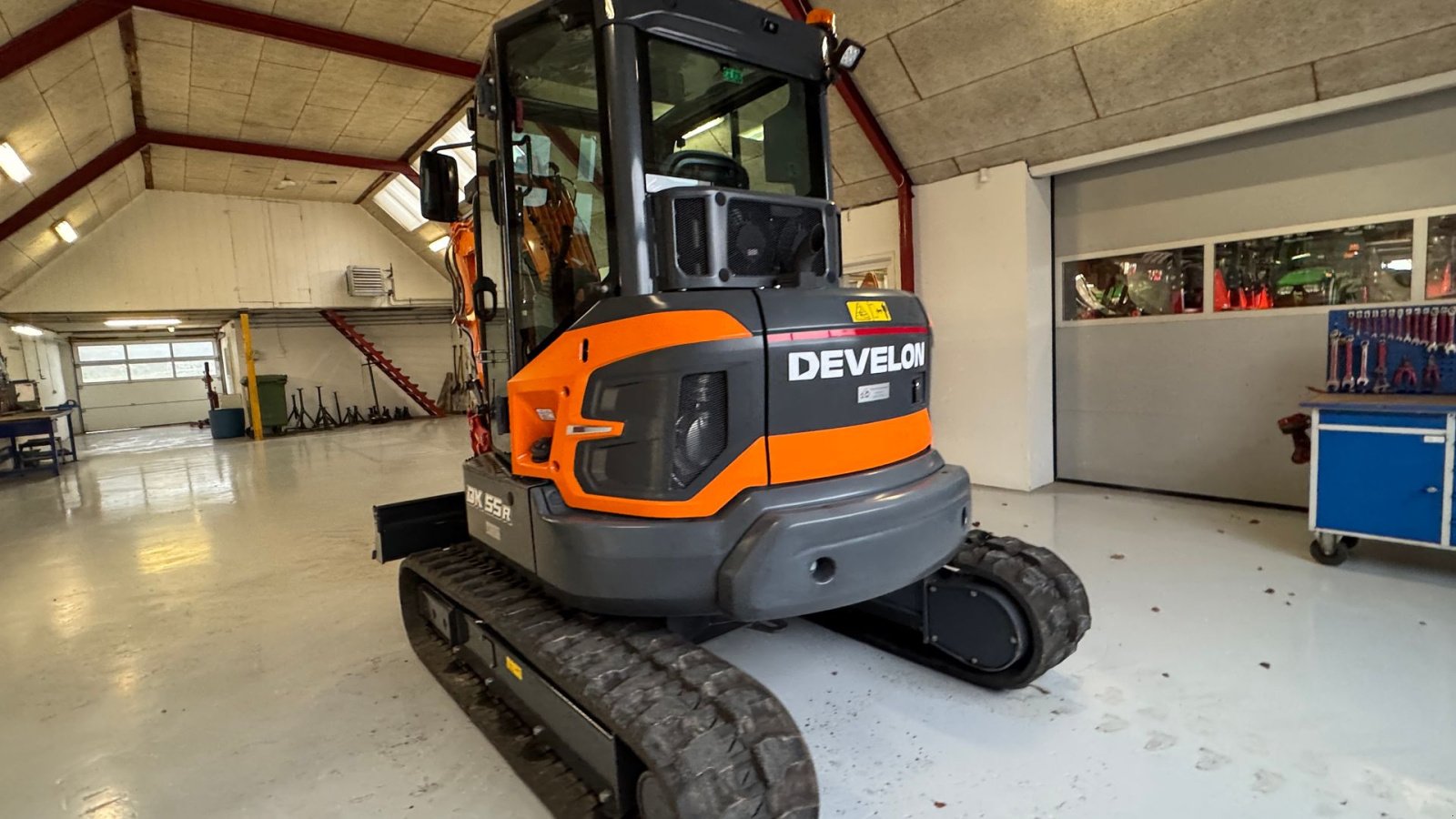 Bagger от тип Develon DX55R-7 KUN 27 TIMER OG TILTSKIFTE!, Gebrauchtmaschine в Nørager (Снимка 7)