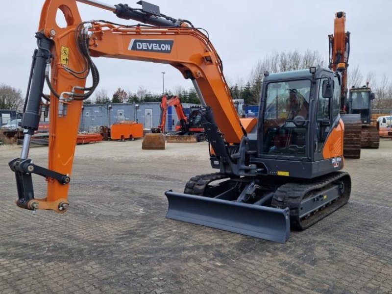 Bagger du type Develon DX85R-7, Gebrauchtmaschine en Jelling