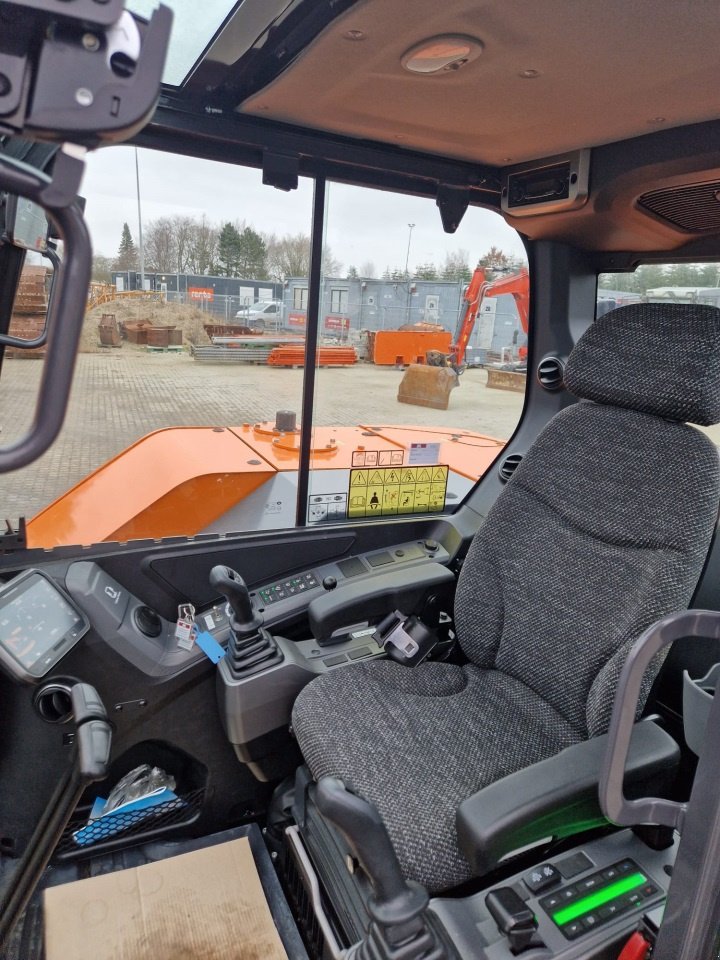 Bagger des Typs Develon DX85R-7, Gebrauchtmaschine in Jelling (Bild 3)