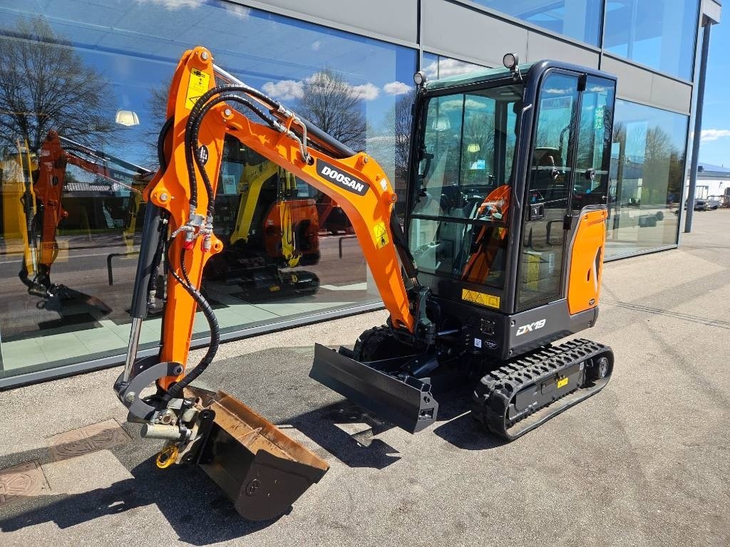 Bagger za tip Doosan DX 19, Gebrauchtmaschine u Fårevejle (Slika 4)