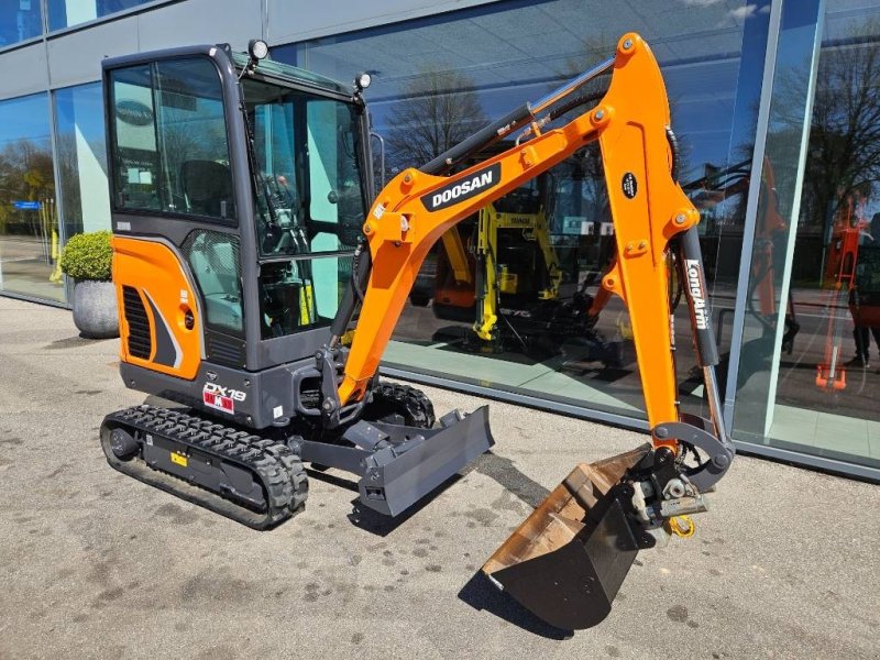 Bagger Türe ait Doosan DX 19, Gebrauchtmaschine içinde Fårevejle