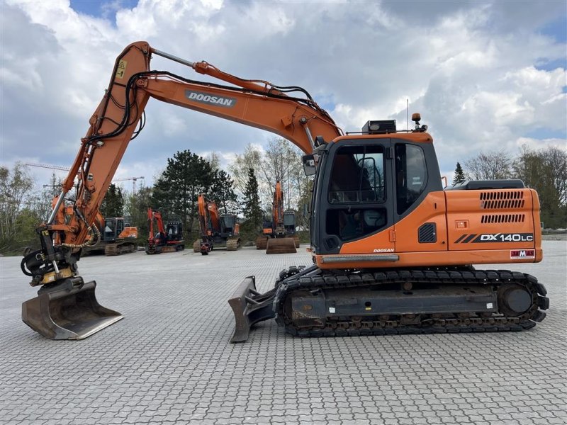 Bagger du type Doosan DX140LC-3, Gebrauchtmaschine en Kalundborg (Photo 1)