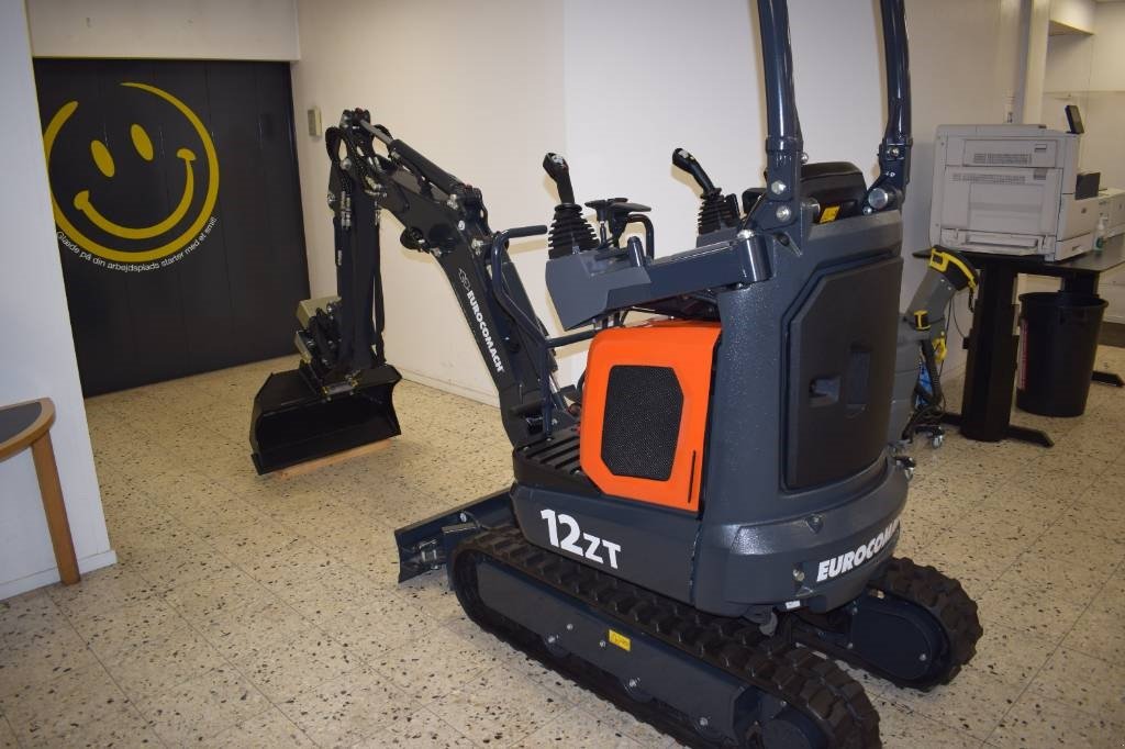 Bagger of the type Eurocomach 12 ZT FABRIKSNY, Compacttilt Rotator CTR2, Gebrauchtmaschine in Fredensborg (Picture 3)