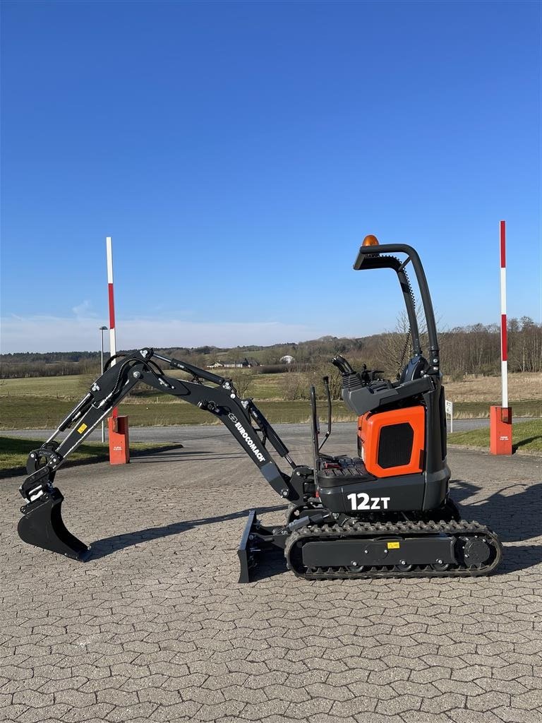 Bagger des Typs Eurocomach 12 ZT Fast pumpe, Gebrauchtmaschine in Havndal (Bild 5)