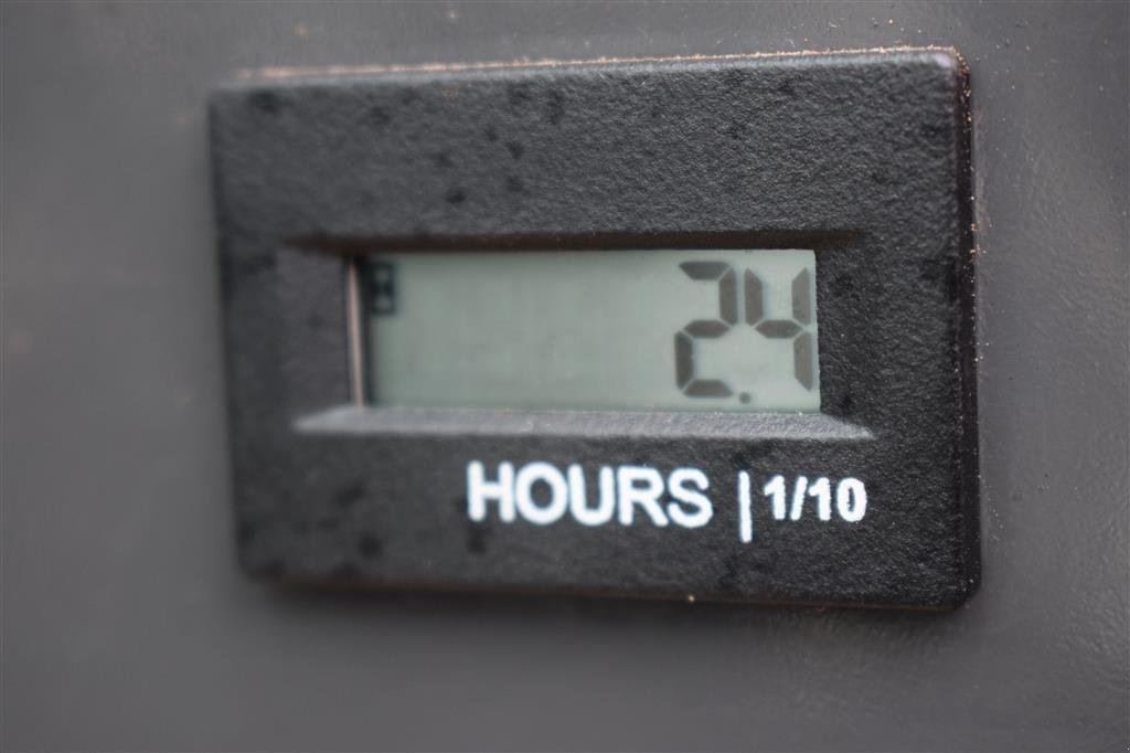 Bagger of the type Eurocomach 25 ZT COMPACTTILT ROTATOR CTR3, SMØRESYSTEM, Gebrauchtmaschine in Fredensborg (Picture 20)