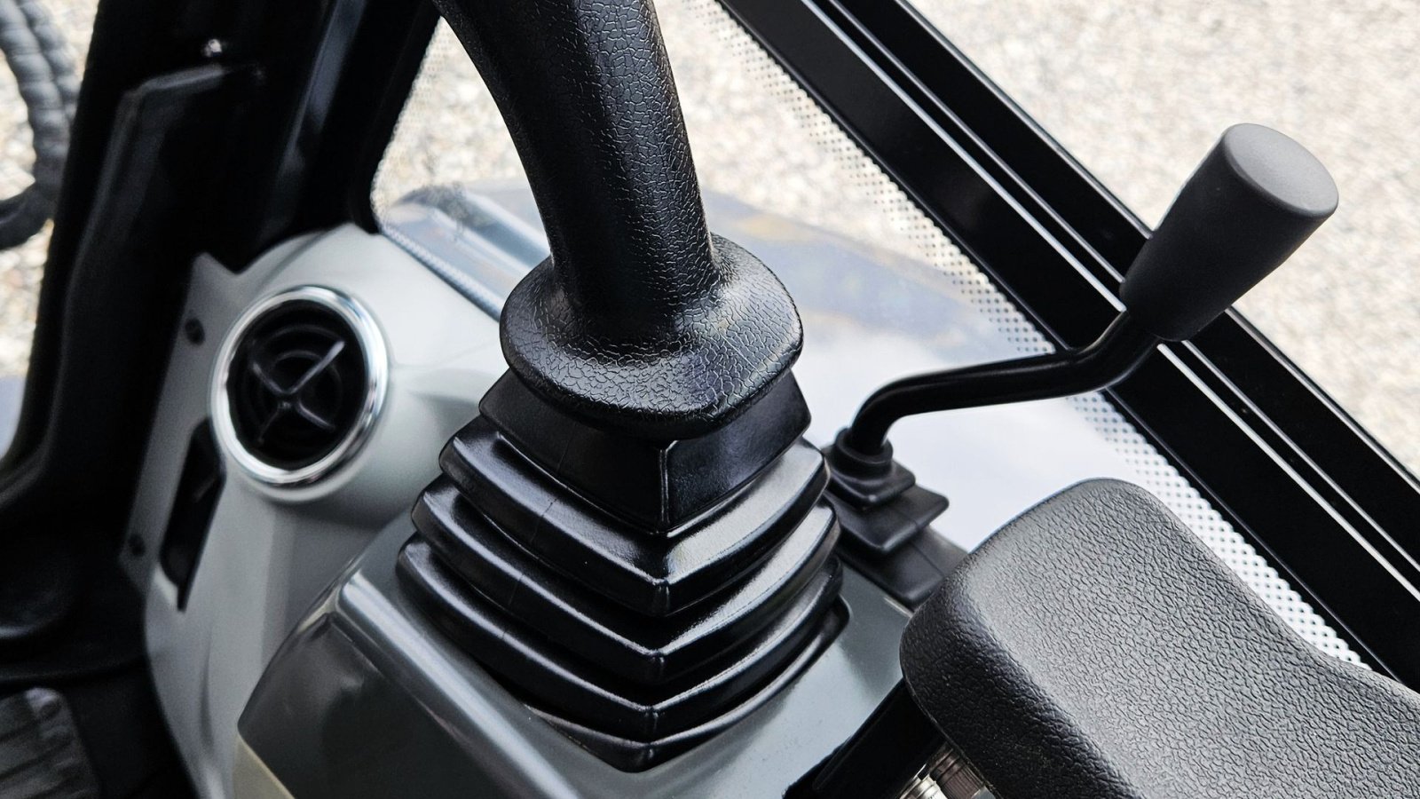 Bagger typu Eurotrac HE26-SR / fabriksny / Engcon rotortilt / Yanmar motor / skovlsæt, Gebrauchtmaschine v Arden (Obrázek 15)